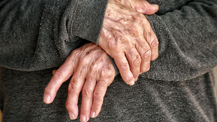 Iltihaplı romatizmaya sıcak mı iyi gelir soğuk mu?