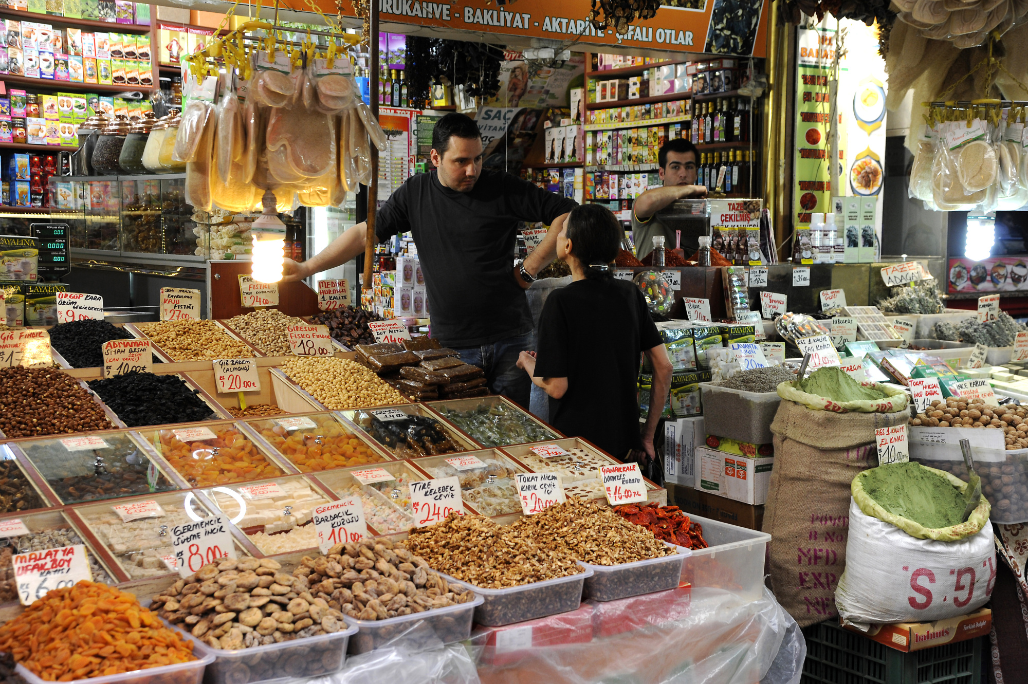 İzmir’de semt pazar listesi: Hangi gün nerede pazar kuruluyor?