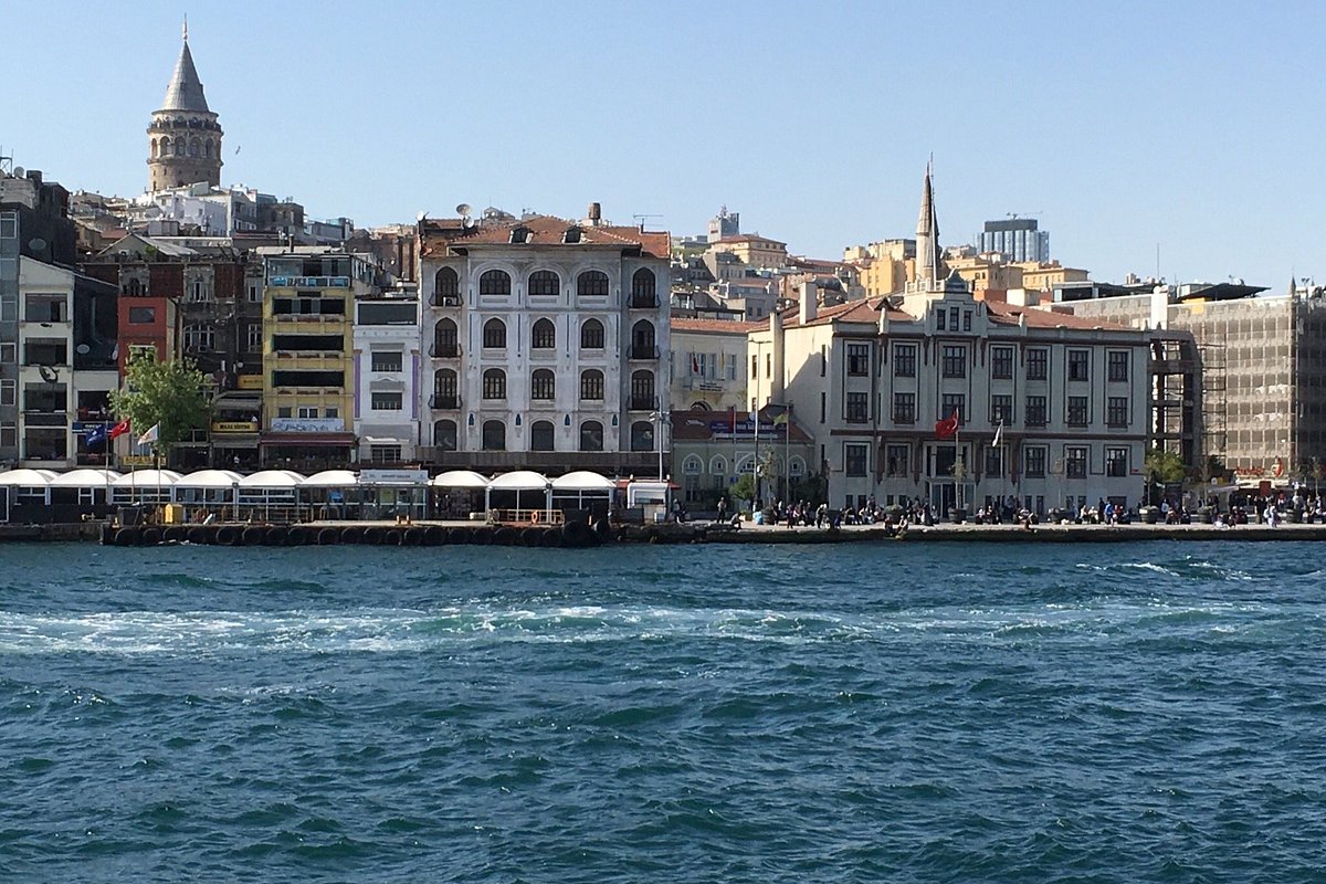 Karaköy Rıhtımı, İstanbul