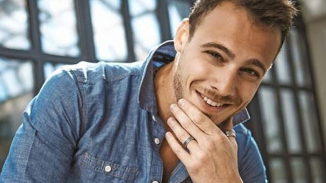 Kerem Bürsin kimdir? Kerem Bürsin nereli ve kaç yaşında?4