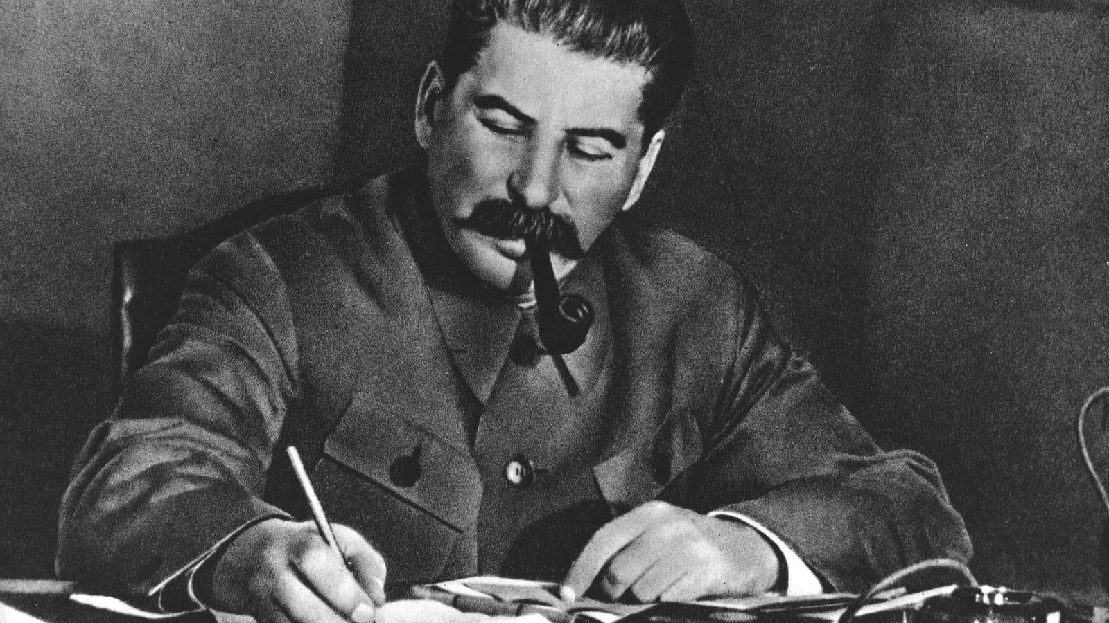 Stalin kimdir, Stalin'in ölümü hikayesi, Stalin neden öldü? Sovyet Lideri Joseph Stalin neyi savunuyor?7