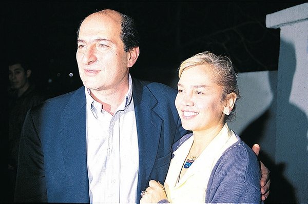 0x0-onno-tunc-kimdir-sezen-aksunun-buyuk-aski-onno-tunc-neden-oldu-1608128980536