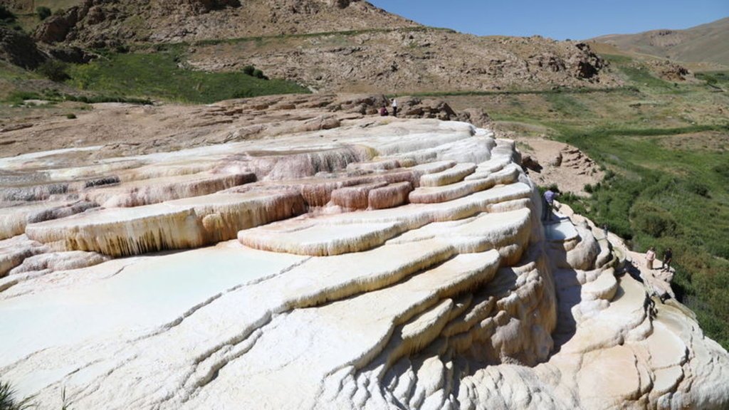 Bu saklı cenneti daha önce görmediniz: Van’ın Pamukkale’si Başkale Travertenleri5