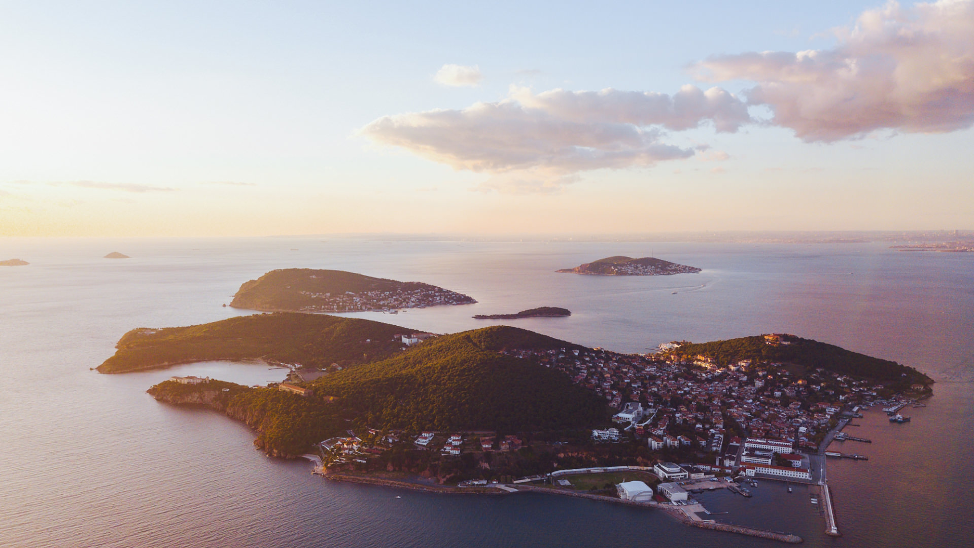 Büyükada'nın İklimi ve Doğal Güzellikleri