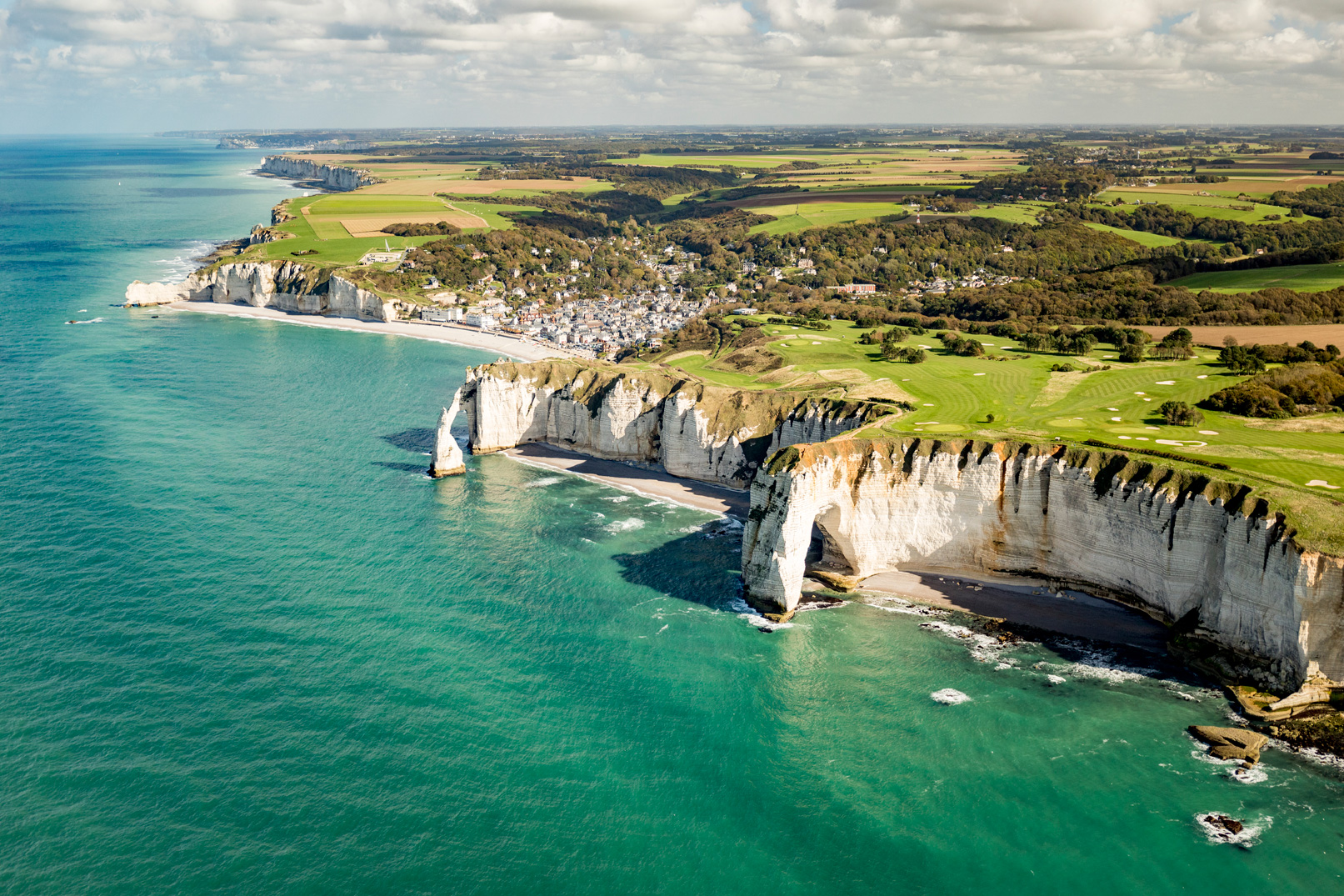 etretat_0000-00_vue-aerienne-falaises-d-etretat_vincent-rustuel