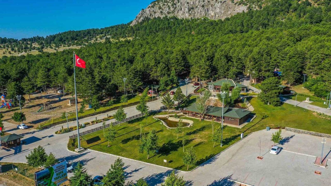 Kefe Yaylası'nın en iyi ziyaret zamanı nedir?