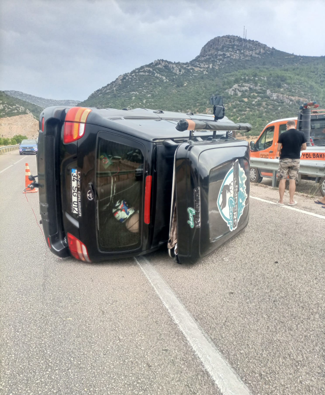 trafik-kazasinda-olumden-donen-sumer-ezgu-iyiyiz-16294912_6419_m