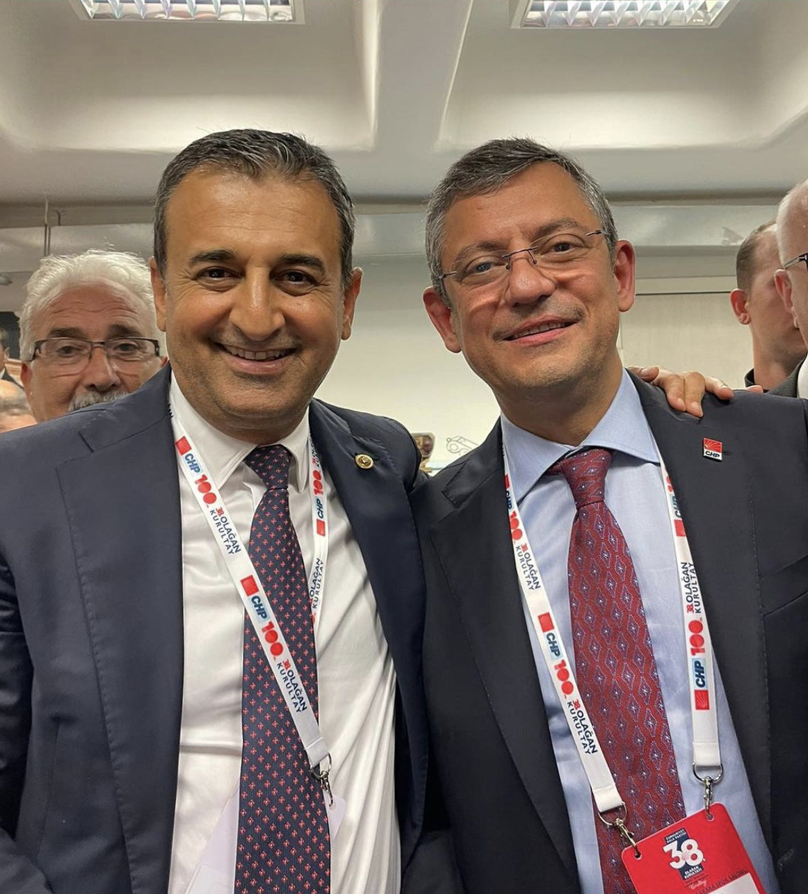 Burhanettin Bulut ve Özgür Özel