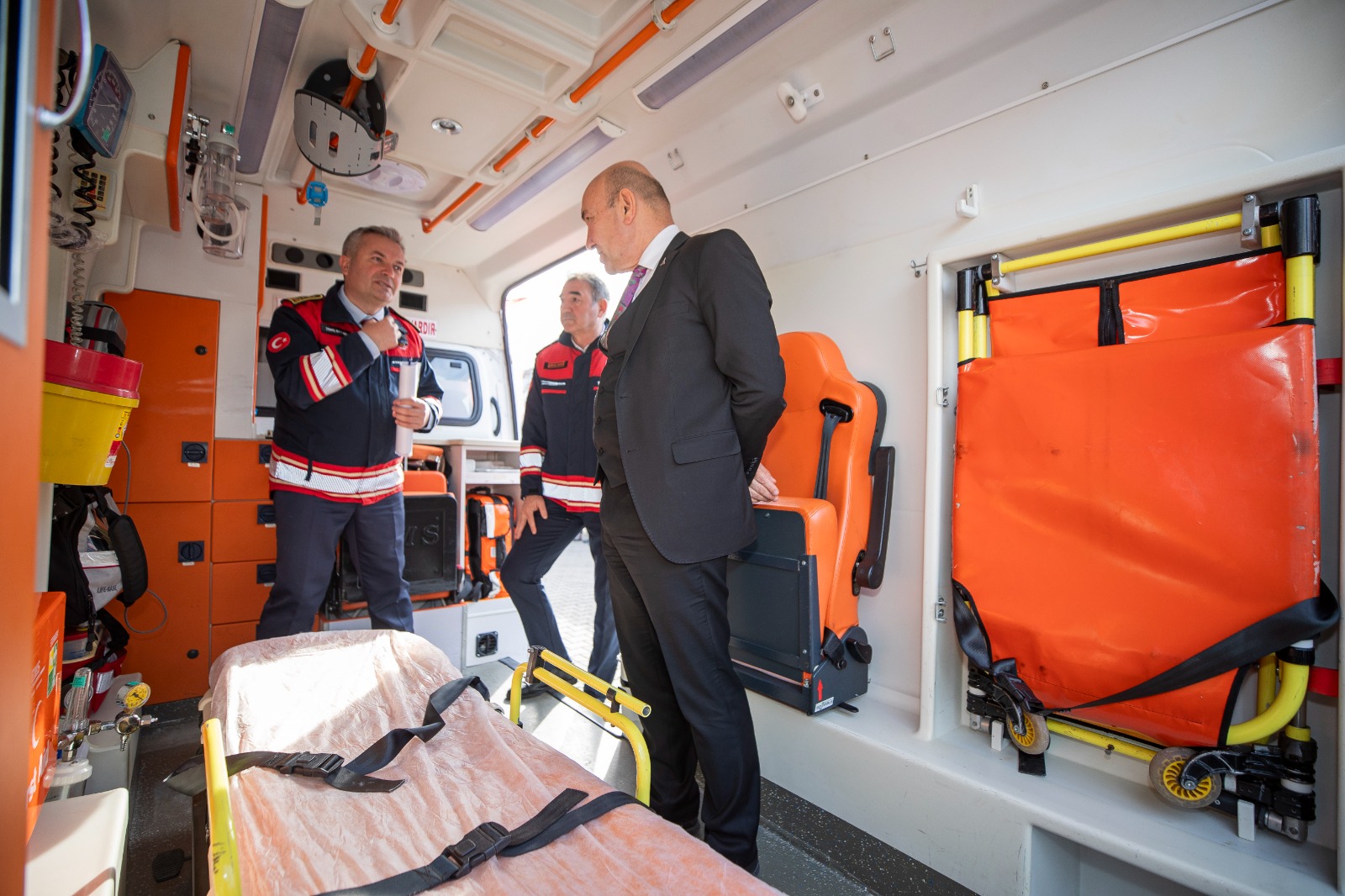 İzmir İtfaiyesi, Özel Donanımlı Ambulanslarla Öncülük Ediyor-2