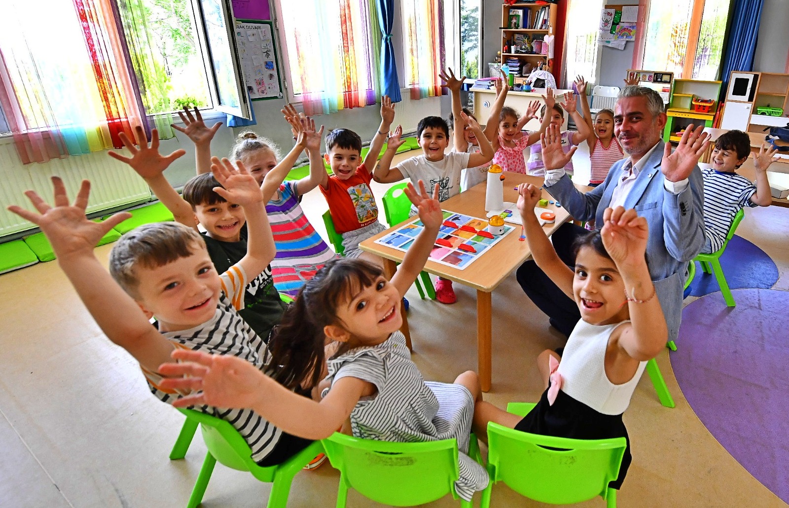 İzelman Anaokulları’nda Mezuniyet Heyecanı