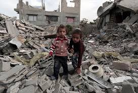 Filistin'de Saldırı Sonrası Enkaz Üzerinde Çocuklar (Aa)