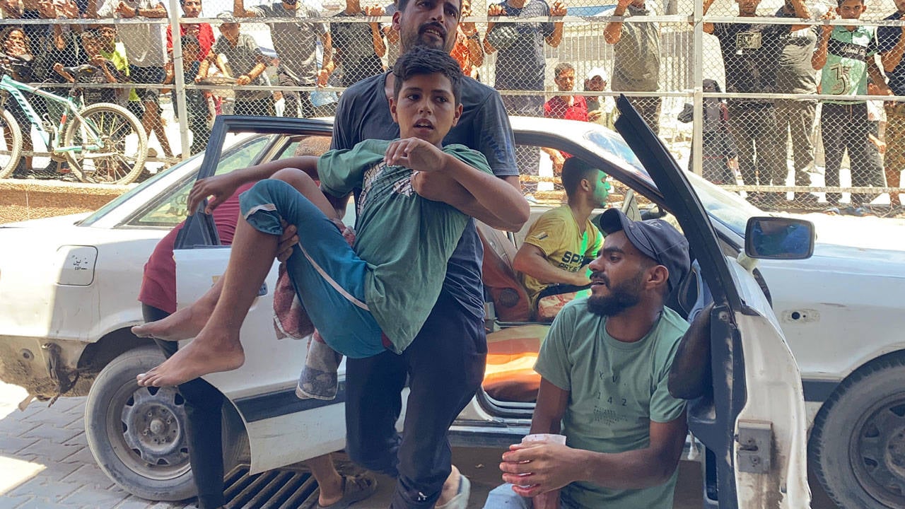 Israil Bir Kez Daha Han Yunus U Vurdu Cok Sayida Filistinli Hayatini Kaybetti