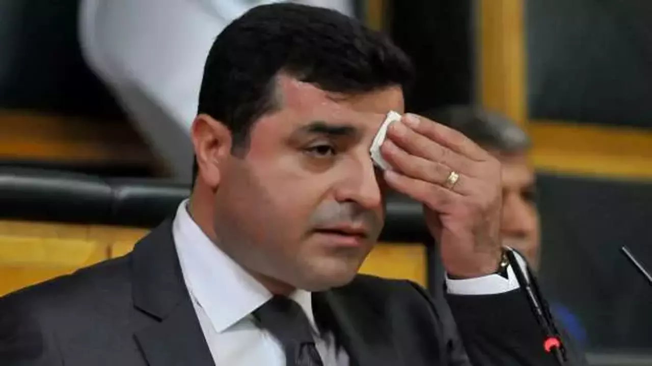 Selahattin Demirtasa Yargilandigi Davada 25 Yil Hapis 1721401625 222