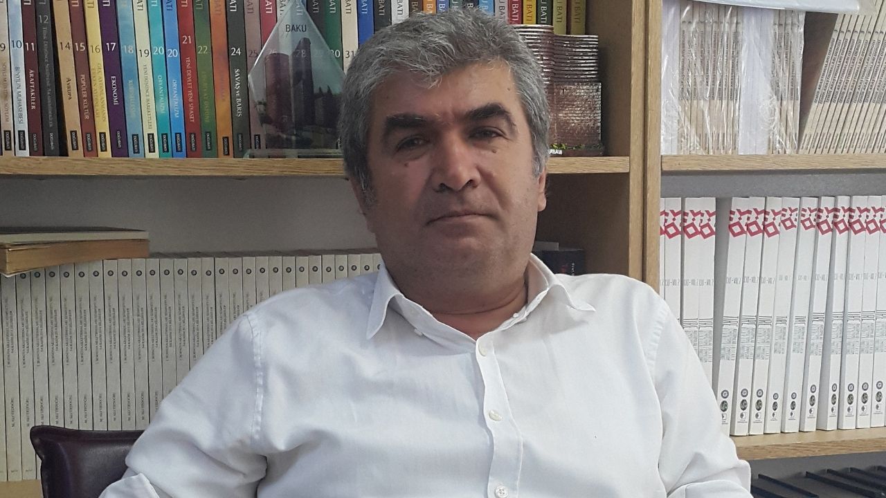 Mehmet Akif Erdoğru