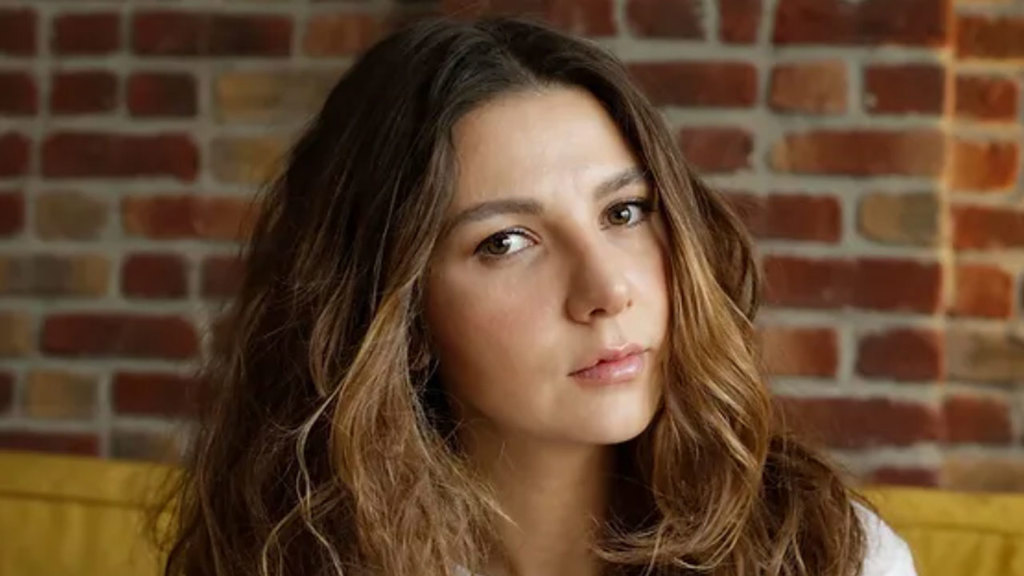 Beren Saatin Yeni Filmindeki Partneri Belli Oldu 2