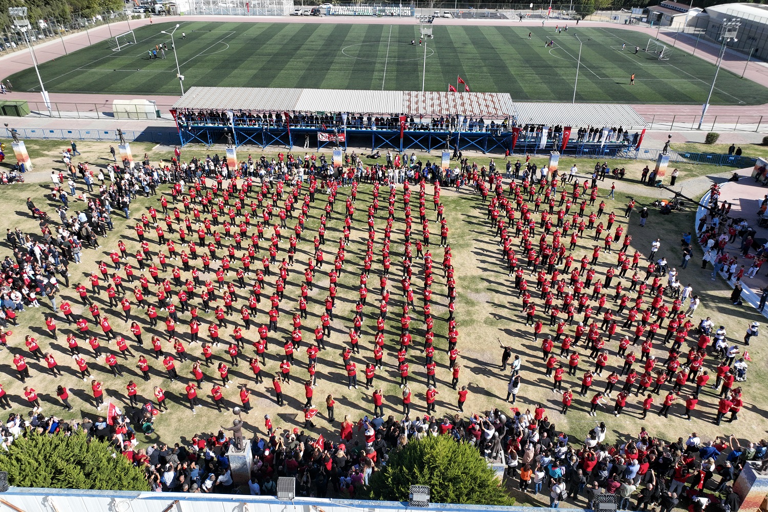 Gaziemir’de 750 Kişi Cumhuriyet Için Harmandalı Oynadı (2)