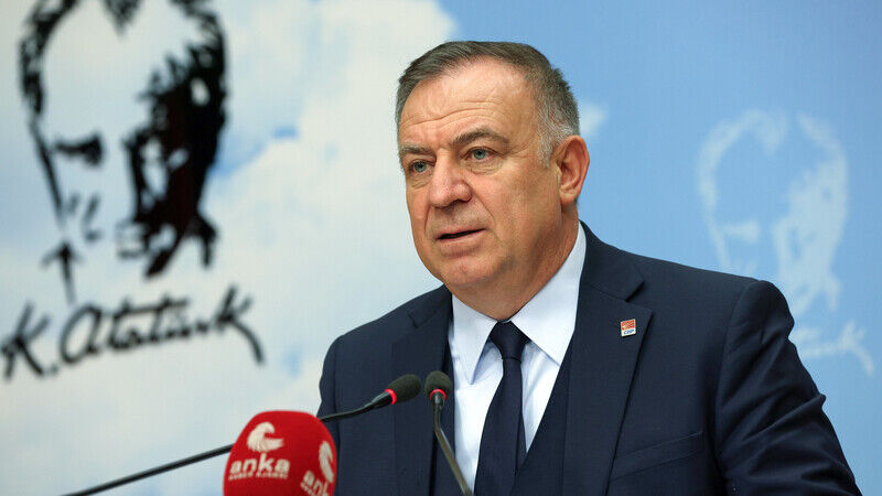 Gökan Zeybek