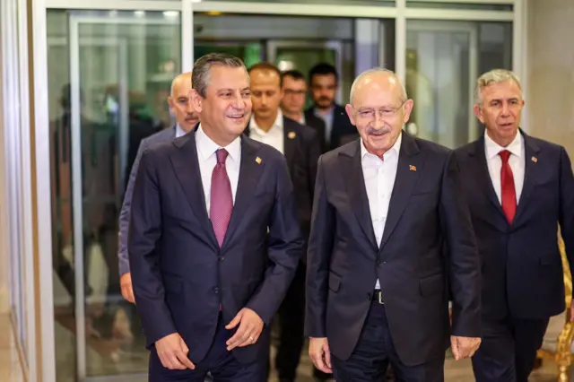 Kılıçdaroğlu Ve Özel