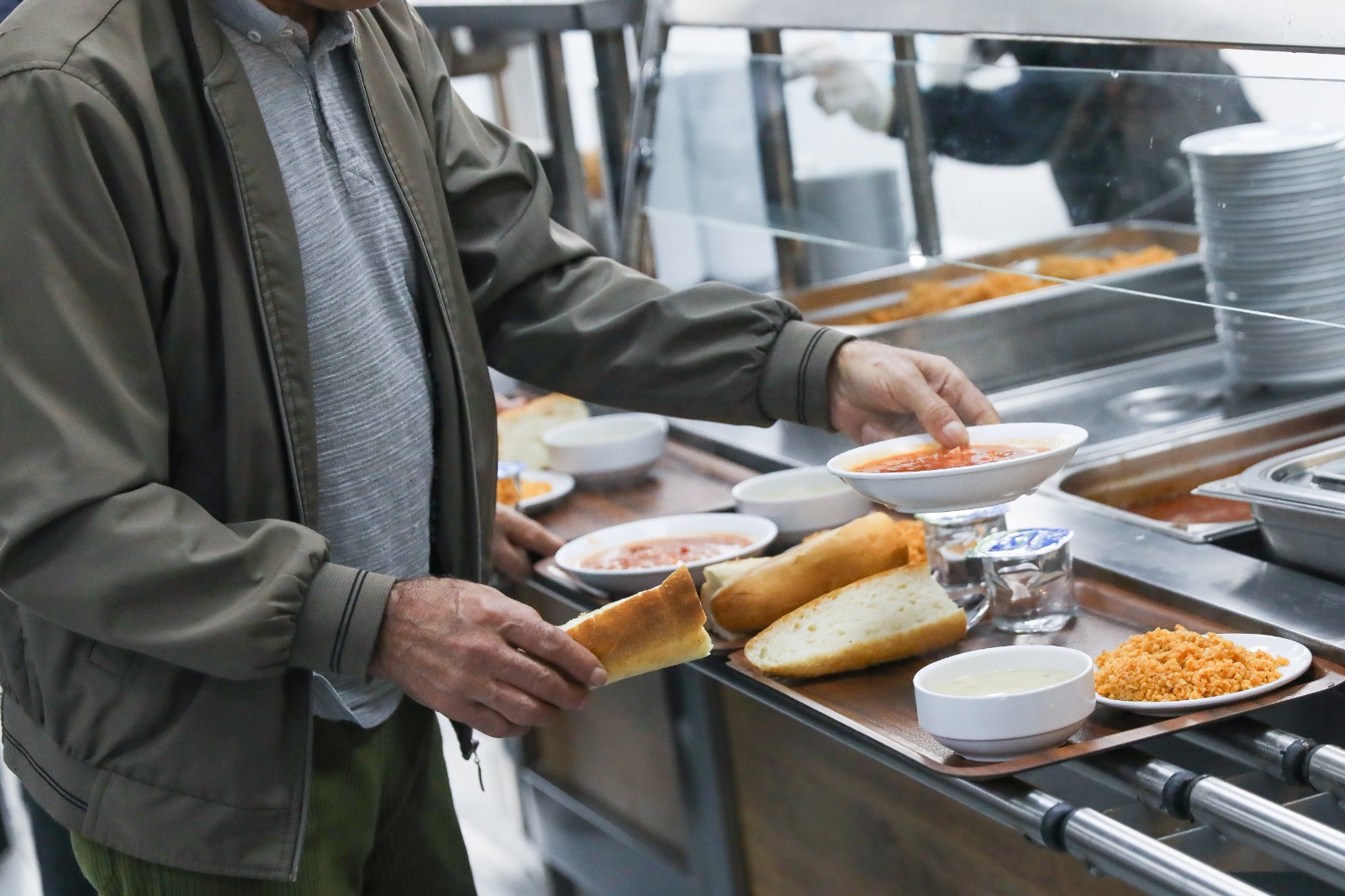 Emekliler Ve Öğrencilerin Ilk Tercihi Buca Belediye Lokantası 01