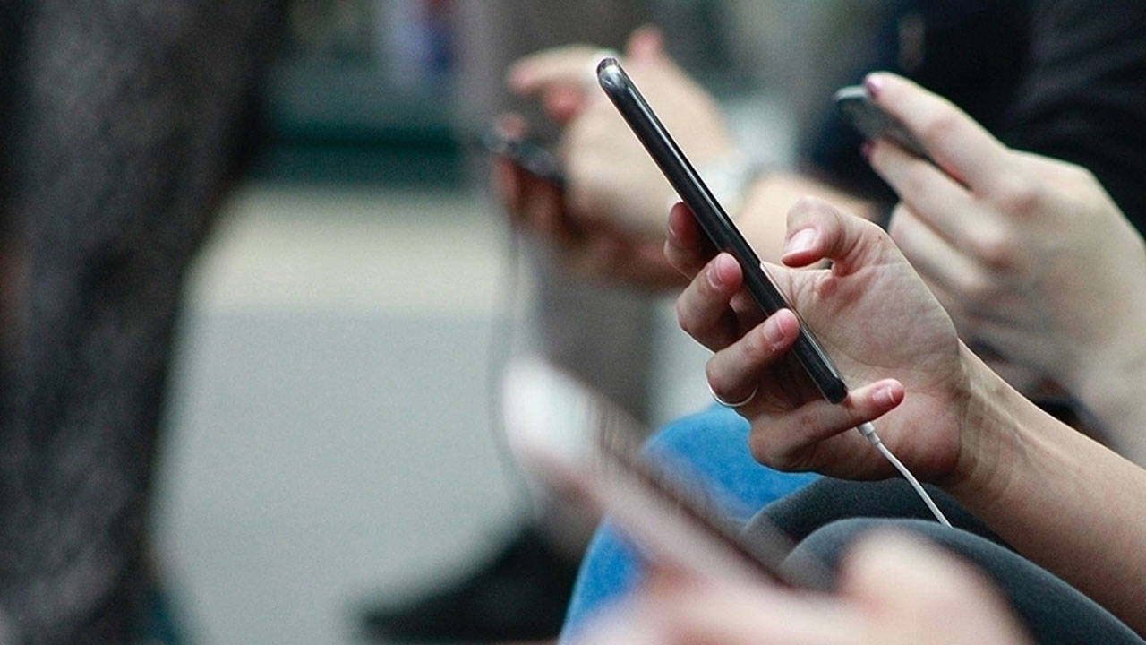 Imei Kayit Ucreti Resmi Gazete De Turkiyedeki Bazi Telefonlarin Fiyatini Gecti