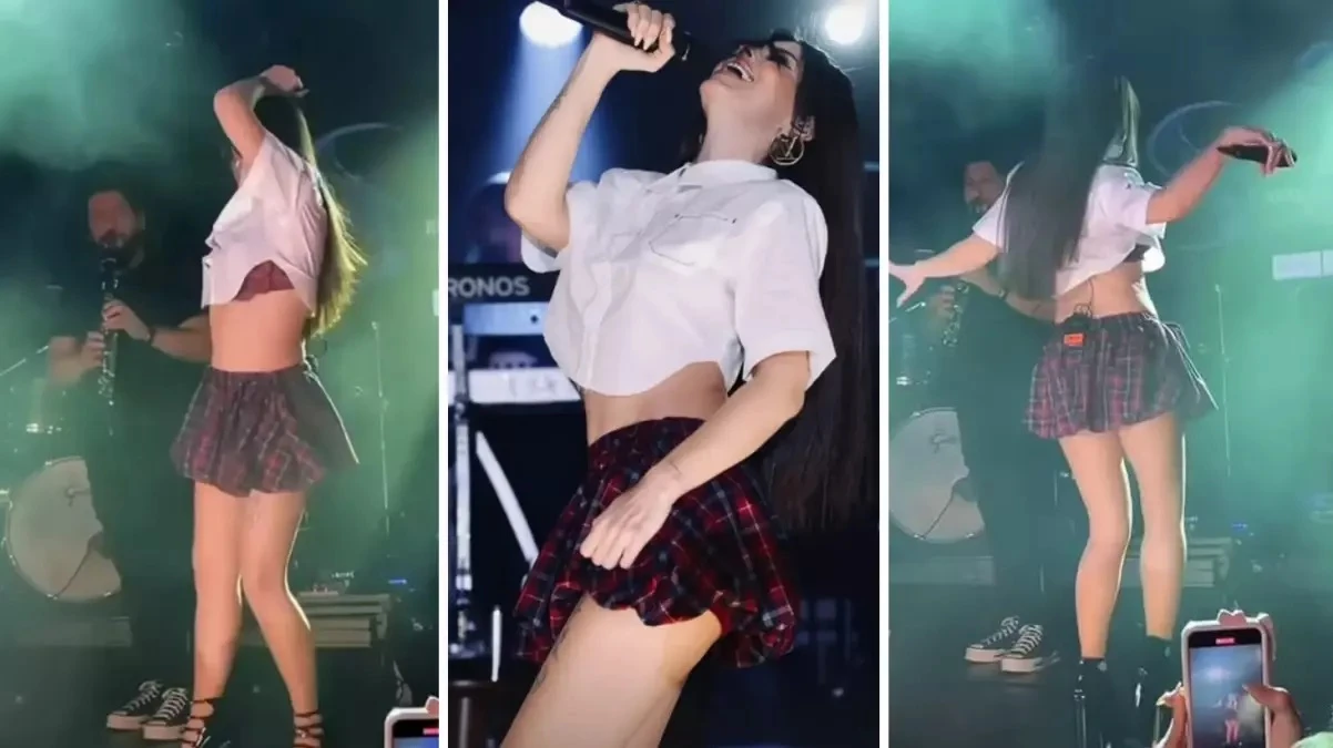 Simge Sagin Konserinde Giydigi Liseli Kiyafeti Buyuk Begeni Topladi 163813