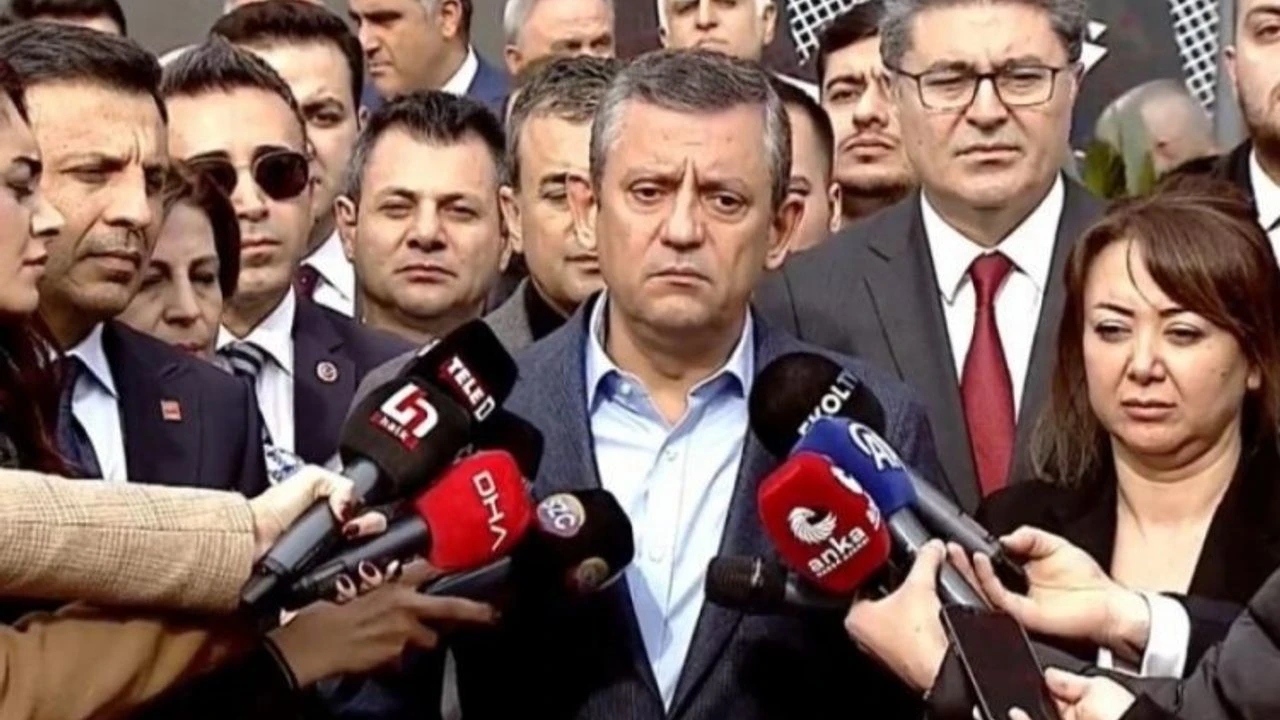 Özgür Özel-22