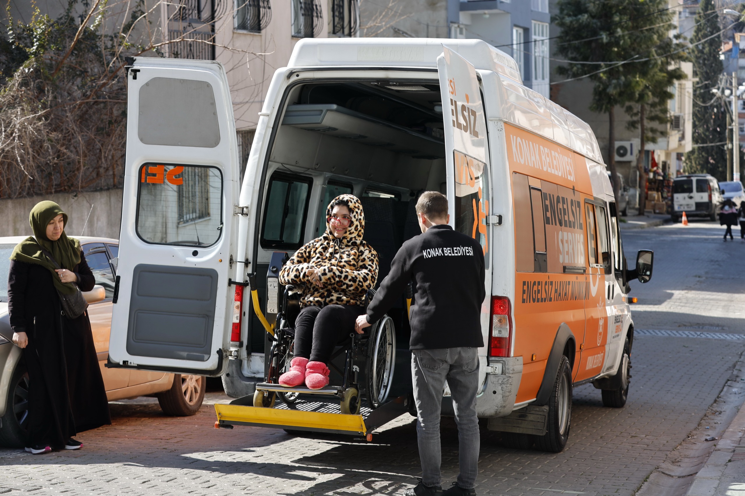 Konak’ta Engelsiz Servis’le Hayata Engel Yok (3) (1)