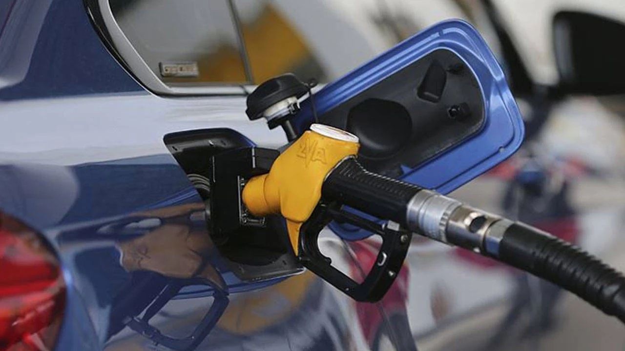 Benzin Motorin Ve Otogaz Akaryakita Uclu Zam Geliyor-1