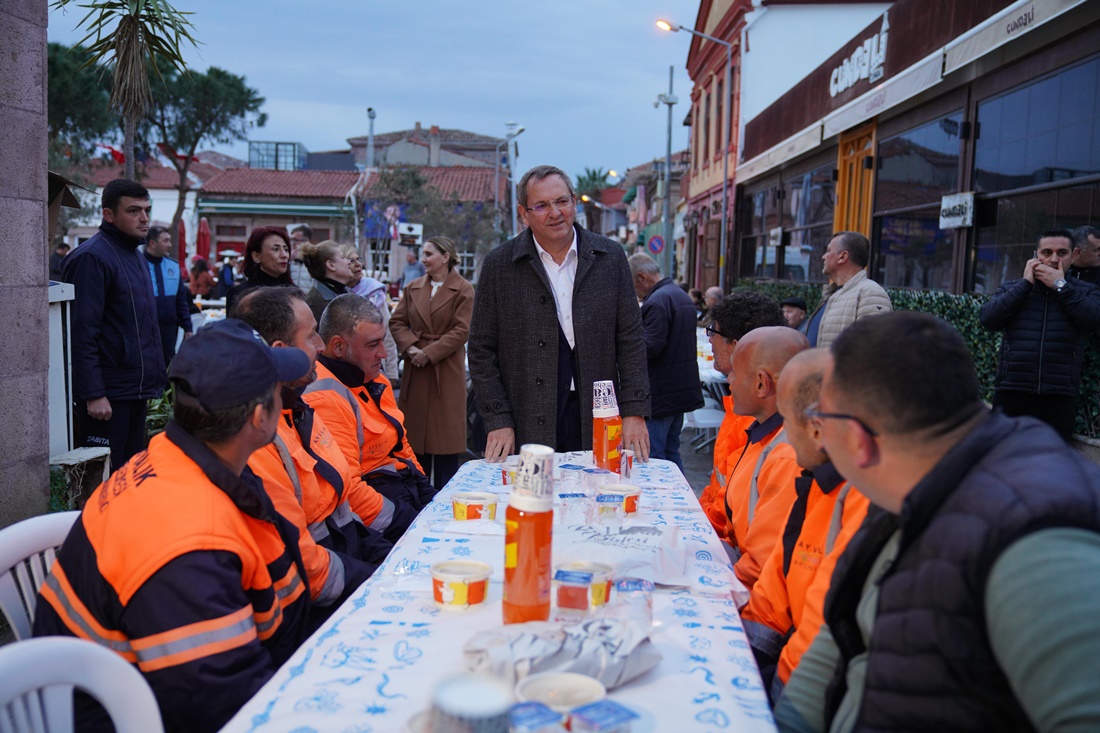 Cunda Adasındaki Iftara Binler Katıldı… (5)