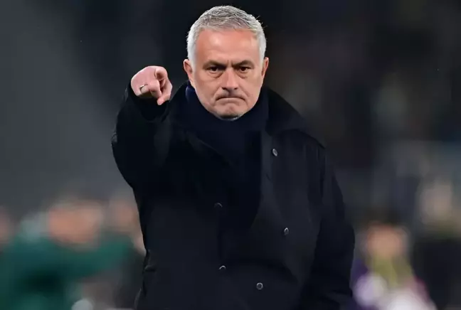 Mourinho Kadroda Revizyona Gidiyor Takimin 18438677 8551 Amp