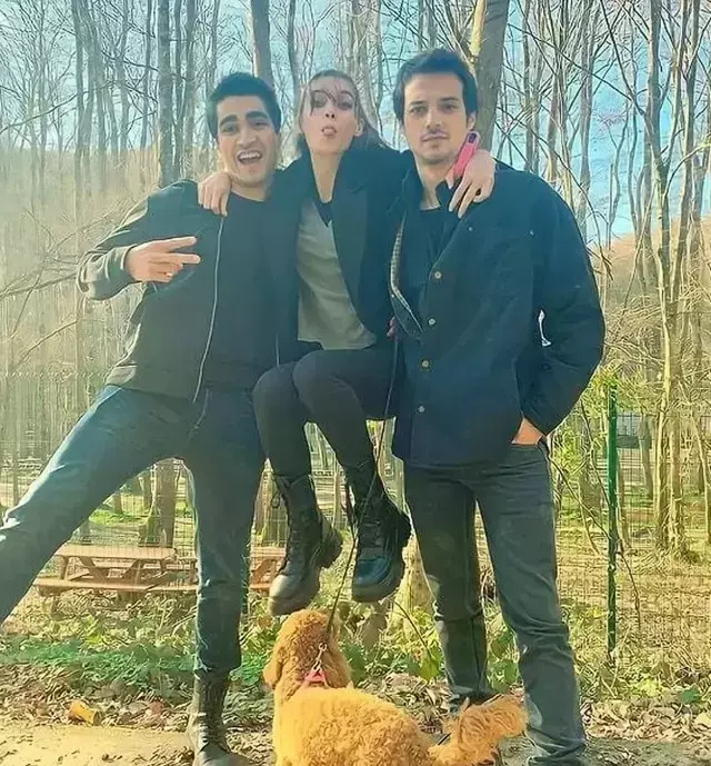 Yilin Ask Bombasi Afra Saracoglu Gonlunu Eski 18424631 8845 M