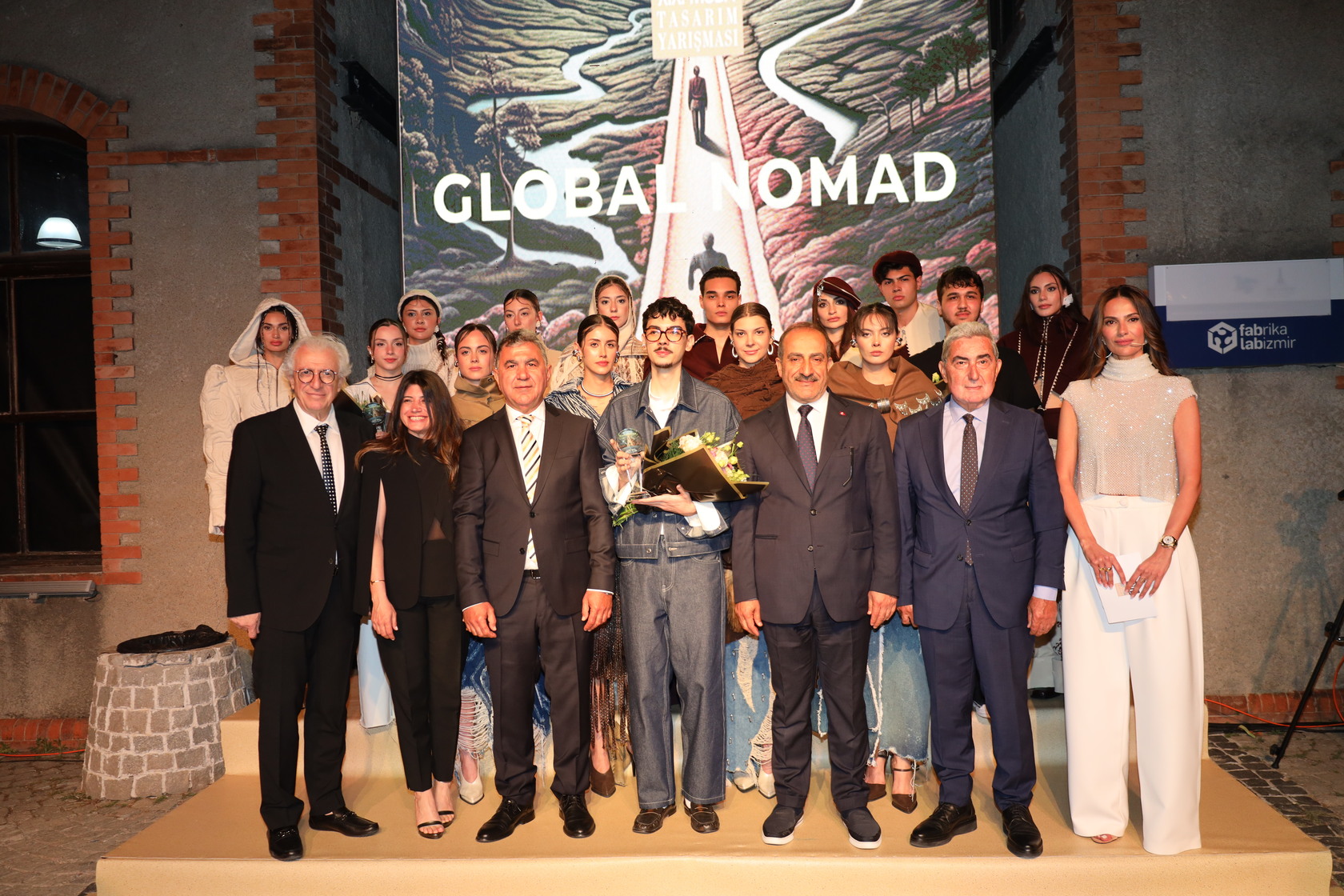 EİB Moda Tasarım Yarışmasına İzmirli tasarımcılar damga vurdu