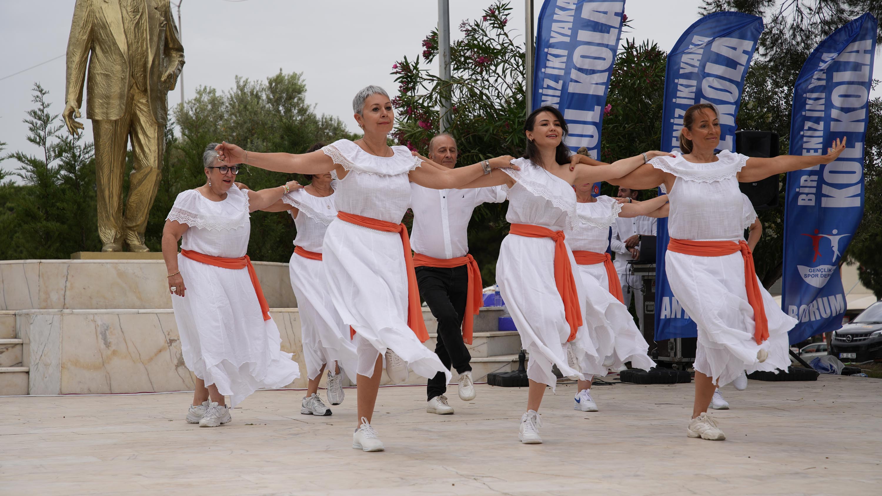 Alacatida Fotografcilar Maratonu Ve Bi 735151 217112 (1)