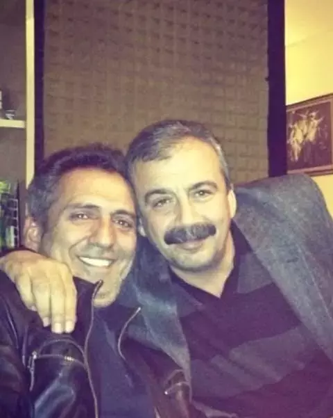 Yavuz Bingol Den Duygusal Sirri Sureyya Onder 18640575 3189 M