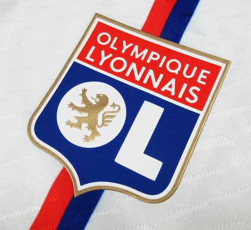 L Y O N3