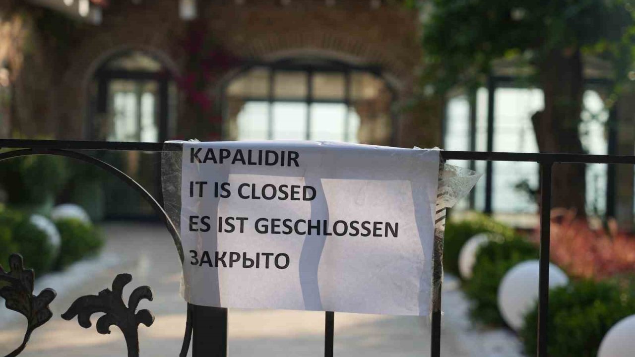 Mermerli Plaji Tadilat Nedeniyle Kapatildi