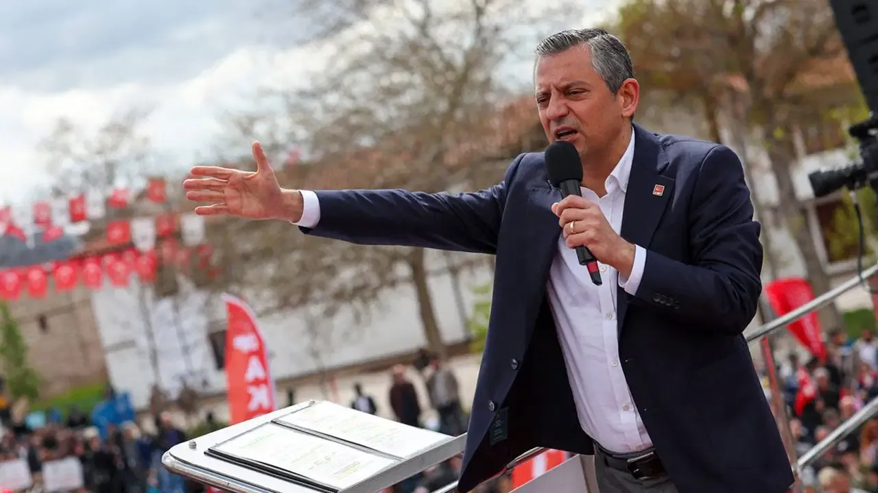 Ozelden Miting Cagrisi Milleti Karinca Gibi Gorup Ezmeye Calisanlara Inat