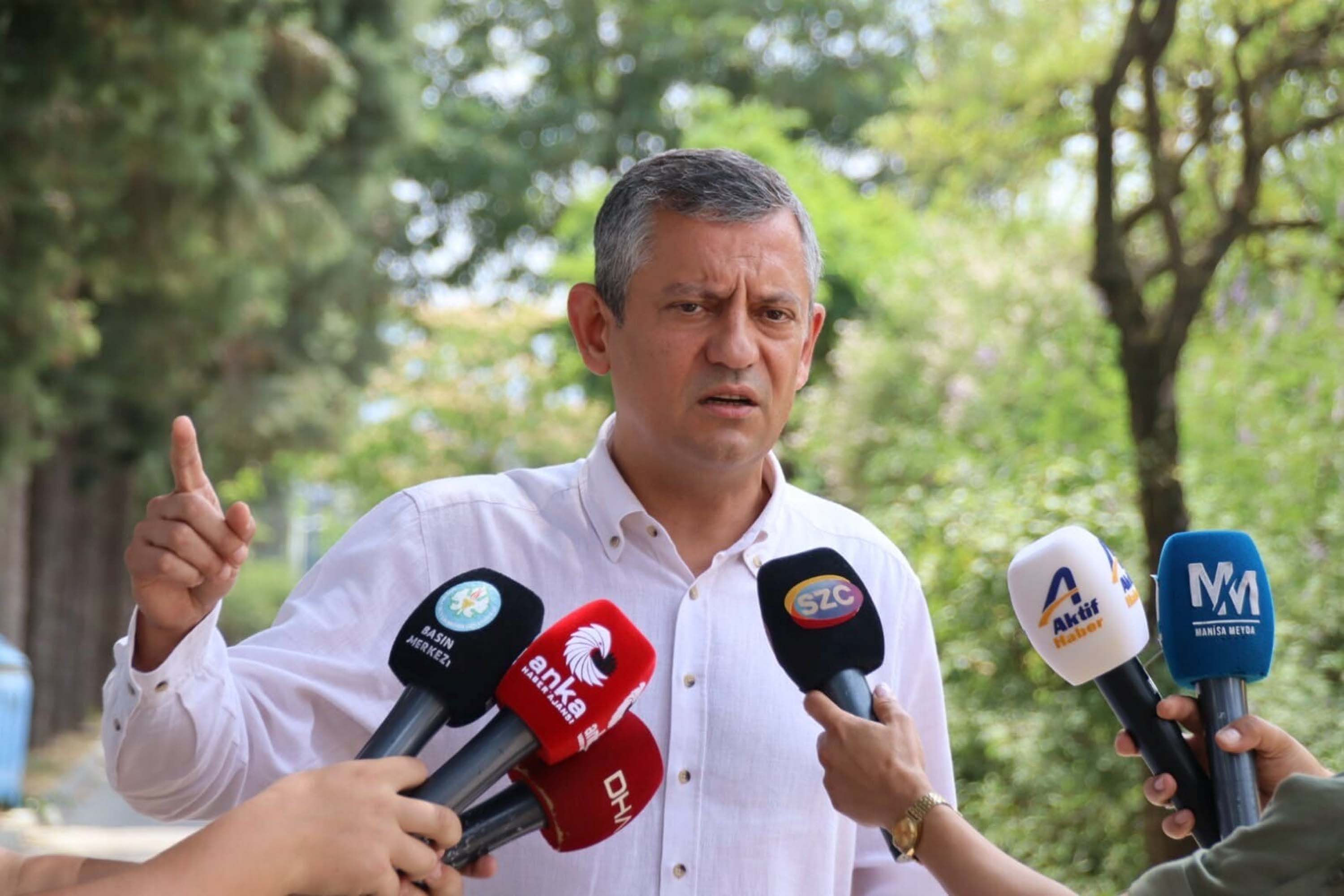 Ozgur Ozel Mitingleri Cogaltmayi Dusunu 777331 229737 (1)