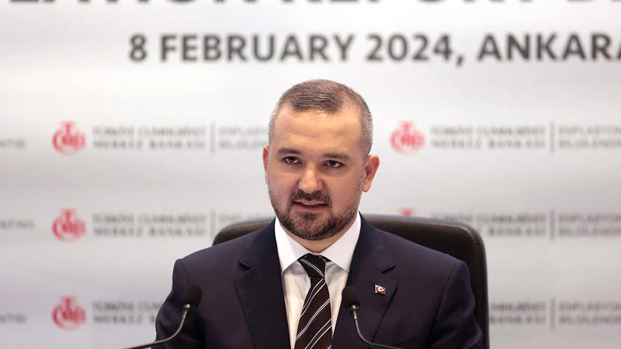 Tcmb Faizi Neden Dusurmedigini Acikladi