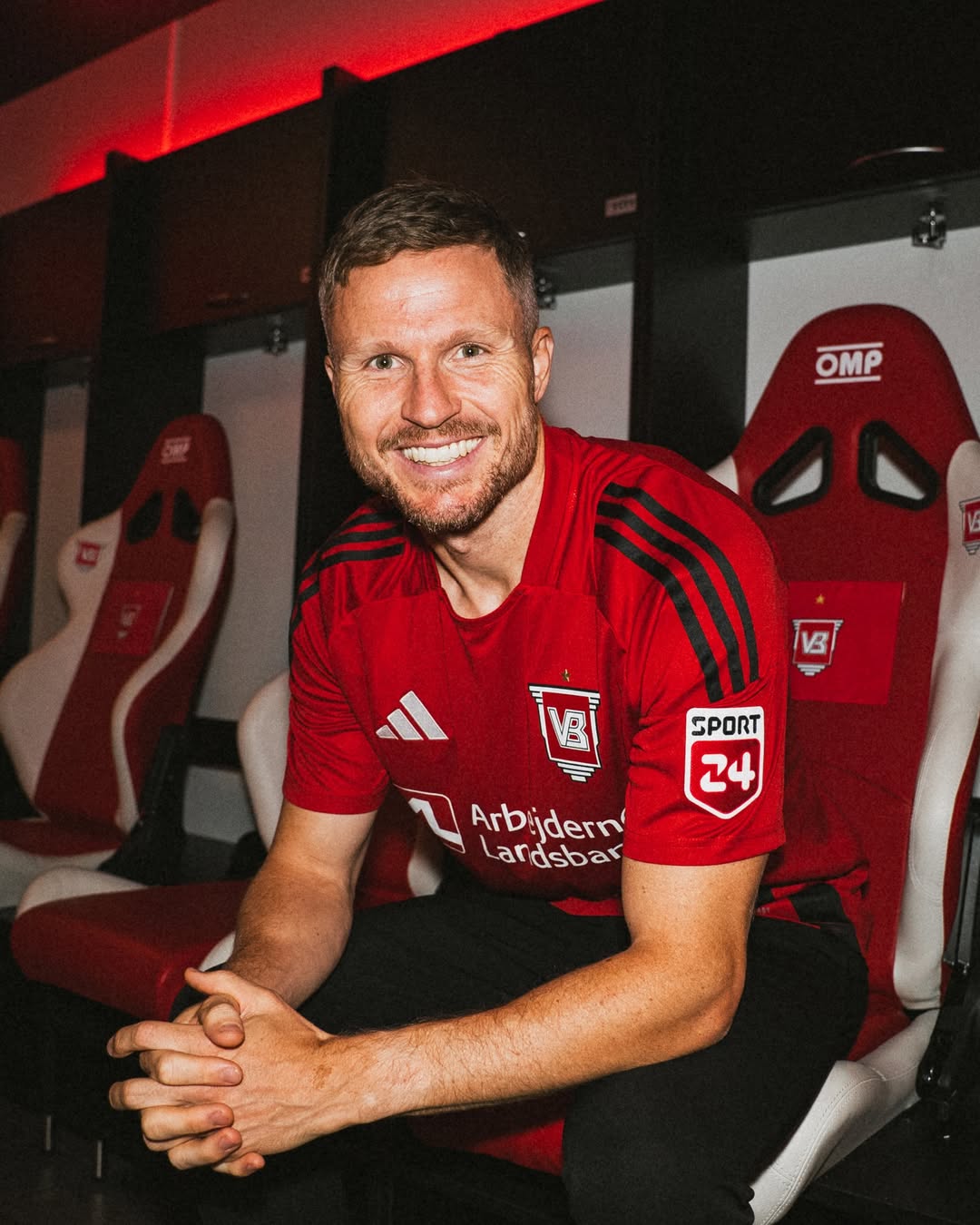 Tilbage Til Danmark, Selvfølgelig I Rød Og Hvid. 🔴⚪️Vejle Boldklub Bekræfter Tilgangen Af Lasse Nie...f Klubben Fra Nørreskoven, Gældende Til Sommeren 2027.Pressemeddelelse I Vb Appen Og På Vejle Boldklub.dk.#Mitvejleb