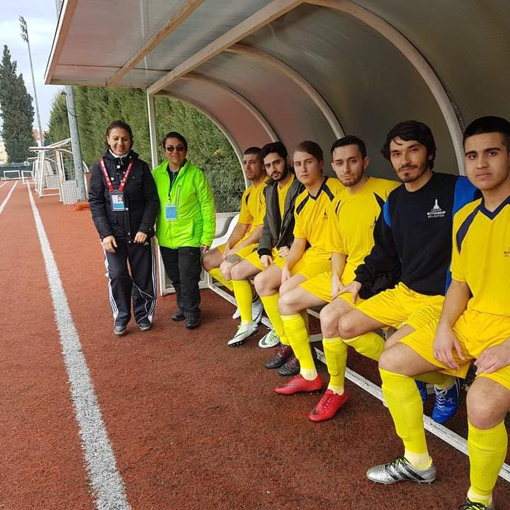 Yasemenn (1)