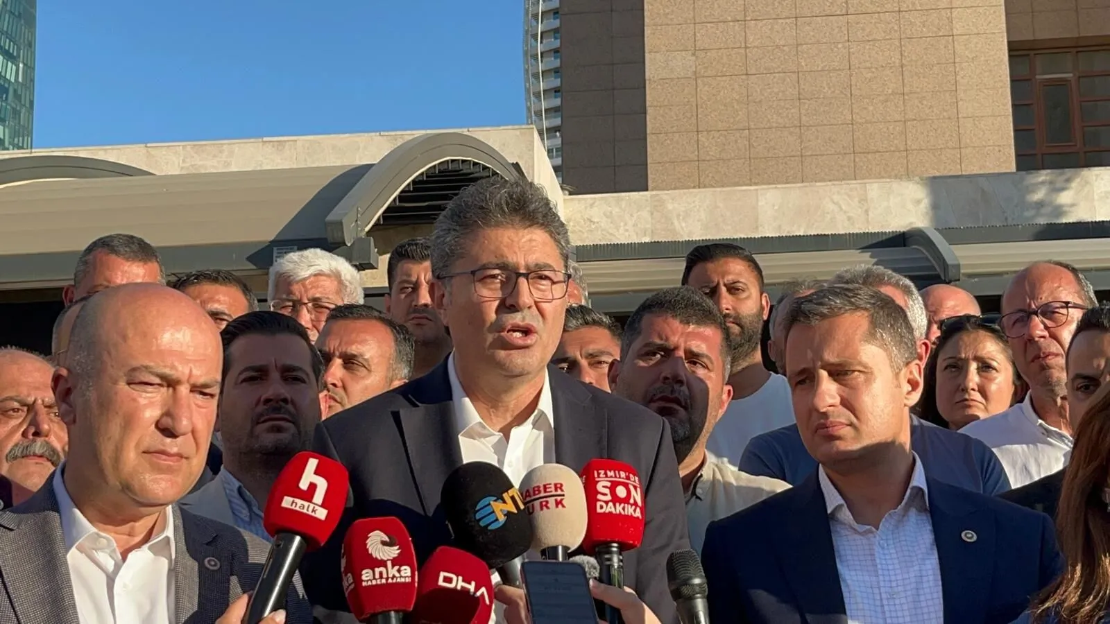 Chpden Aslanoglu Ve Soyerin Tutuklanmasindan Sonra Ilk Aciklama Yarin Bu Arkadaslarimiz Aklandi