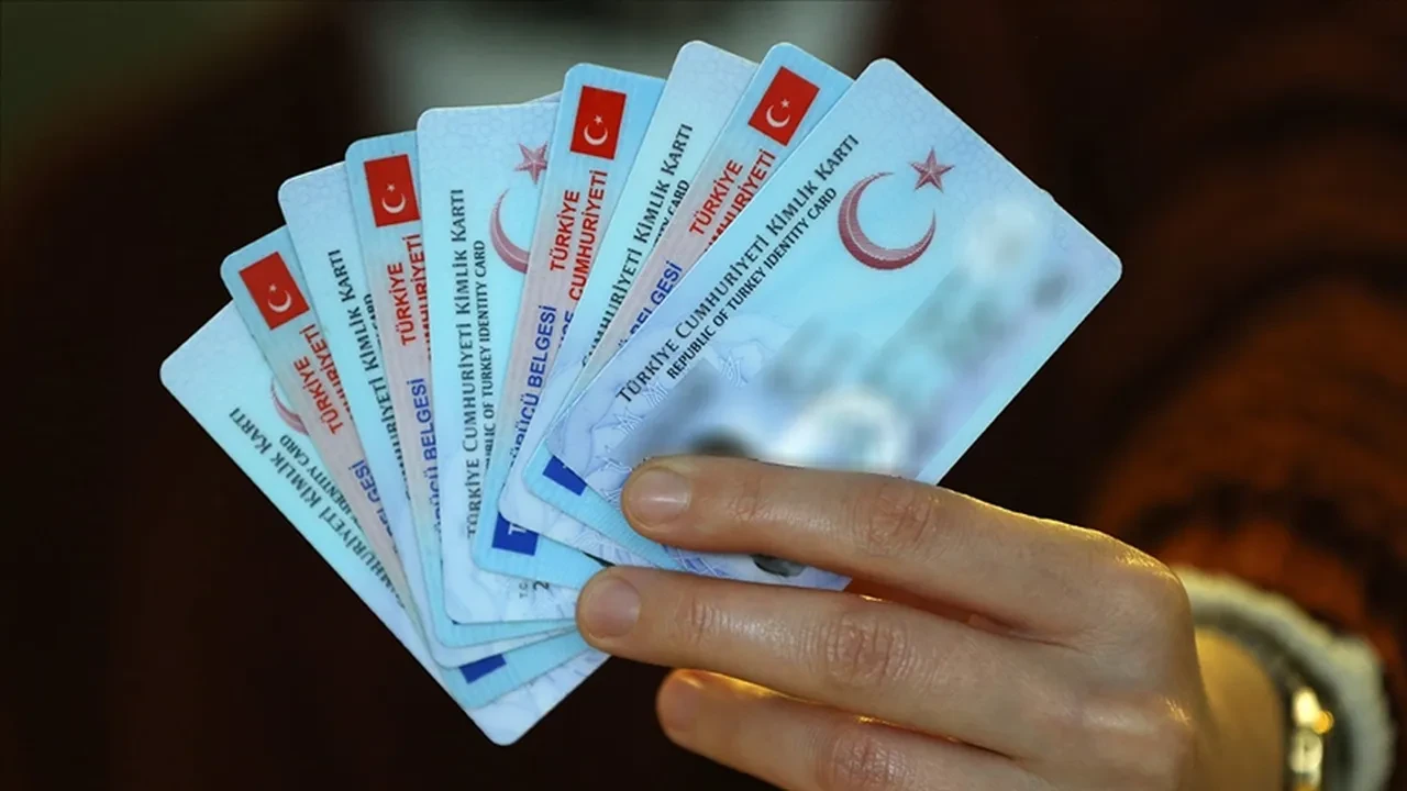 Ehliyet Yenilemede Son Gun Yaklasiyor Yapmayana Para Cezasi Iste Adim Adim Yapmaniz G 3228717 202506211529 4