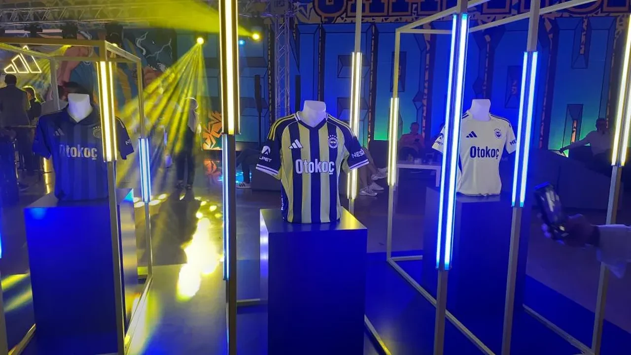 Fenerbahcenin 2025 2026 Sezonu Formalari Tanitildi Ali Kocun Konusmasi Damga Vurdu 3231165 202507020003 3