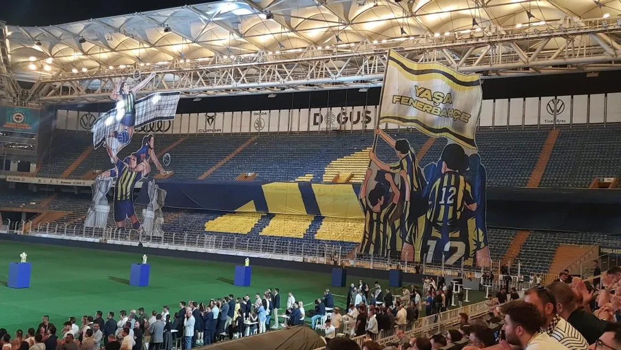 Fenerbahcenin 2025 2026 Sezonu Formalari Tanitildi Ali Kocun Konusmasi Damga Vurdu 3231165 202507020003 4