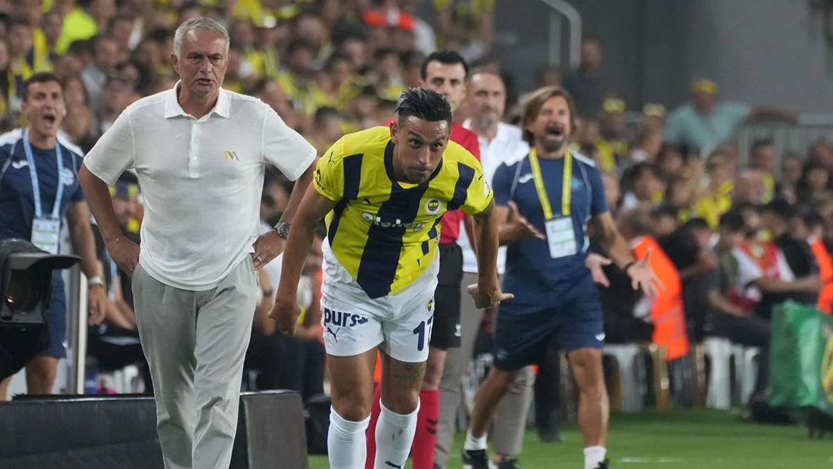 Irfan Can Kahveci Mourinhojpg F Jw 9Q V Hgk Sxhms6 Gi Ghp Q