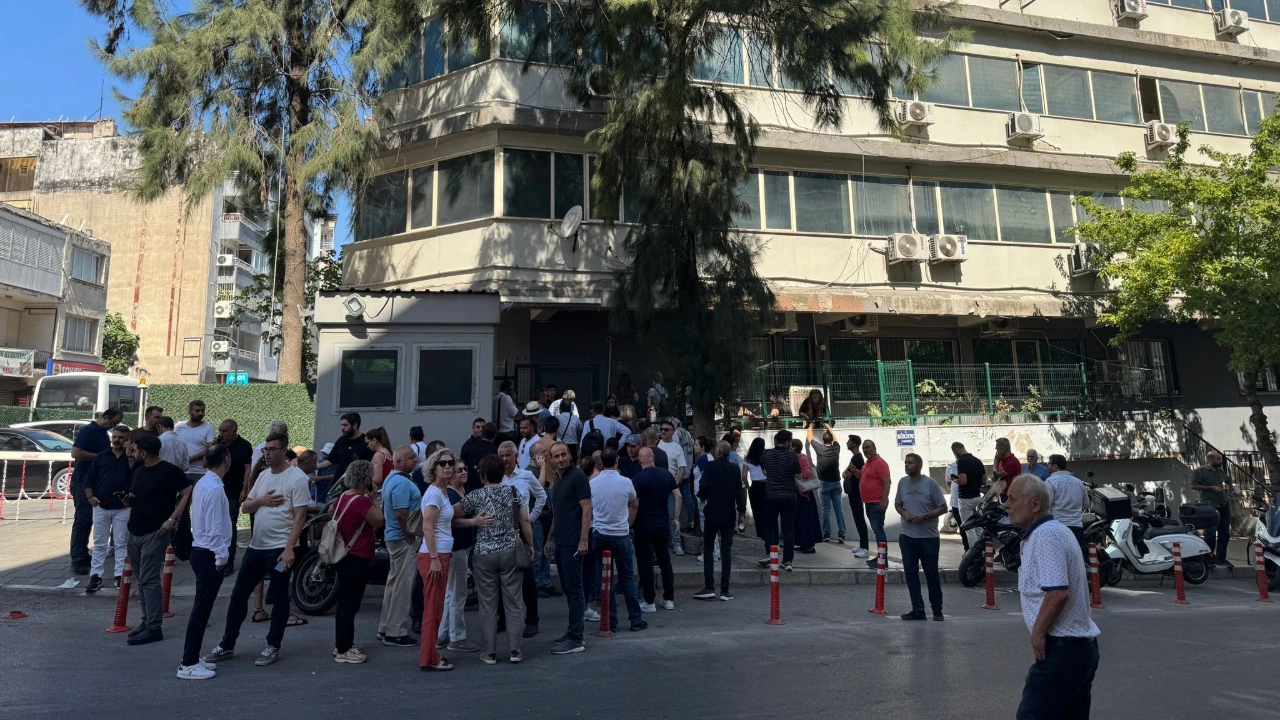 Izmir Sorusturmasinda Iki Tutuklama Zhjj