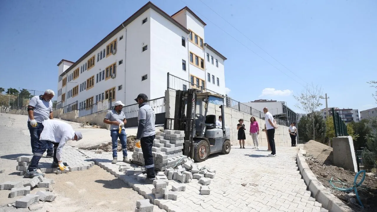Izmirde Vatandas Istedi Belediye Yapti Yol Sorunlari Tek Tek Cozuluyor 1
