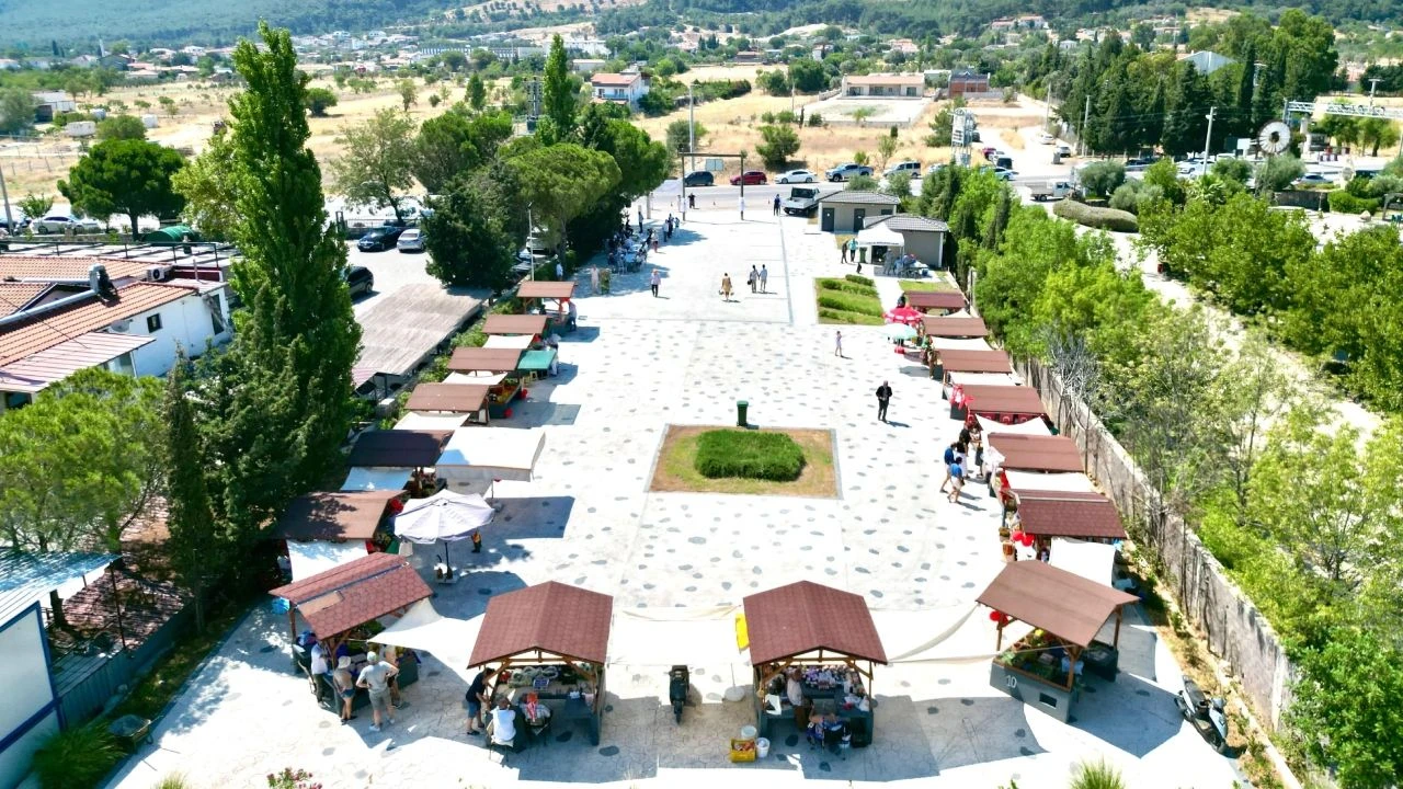 Urla Pazari