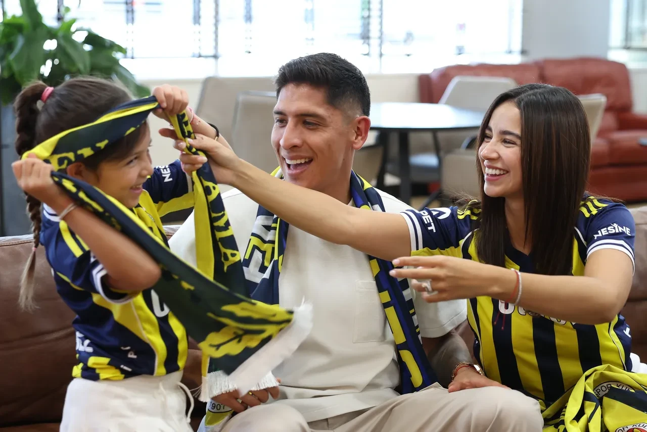 Ali Kocun 111 Transferi Fenerbahce Tarihinin Ikinci Meksikalisi 3243608 202508231213 2